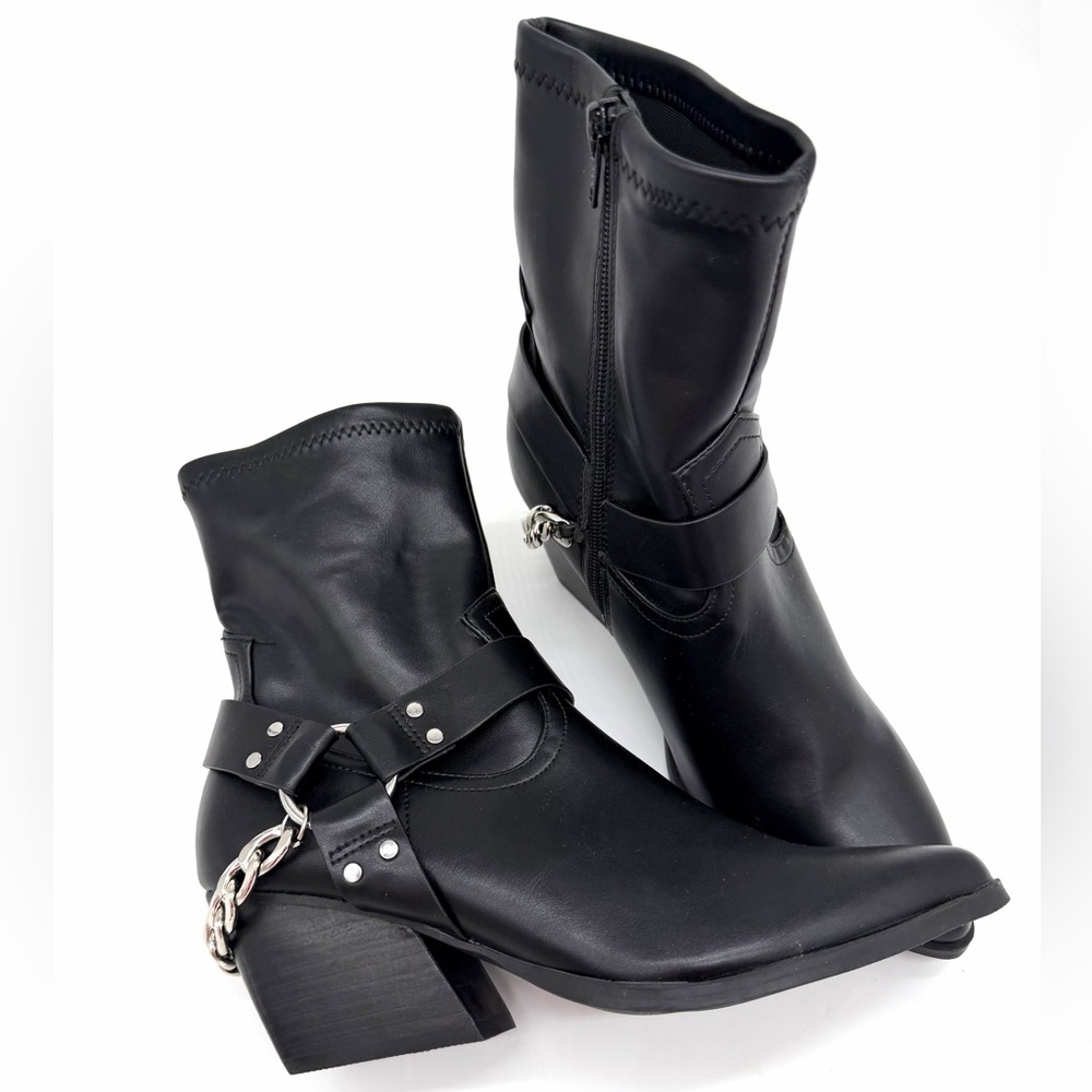 Dolce Vita Black Heeled Boots with Chain Detail